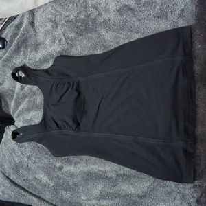 LULULEMON Wholehearted Tank in Black sz 6 built in sports bra